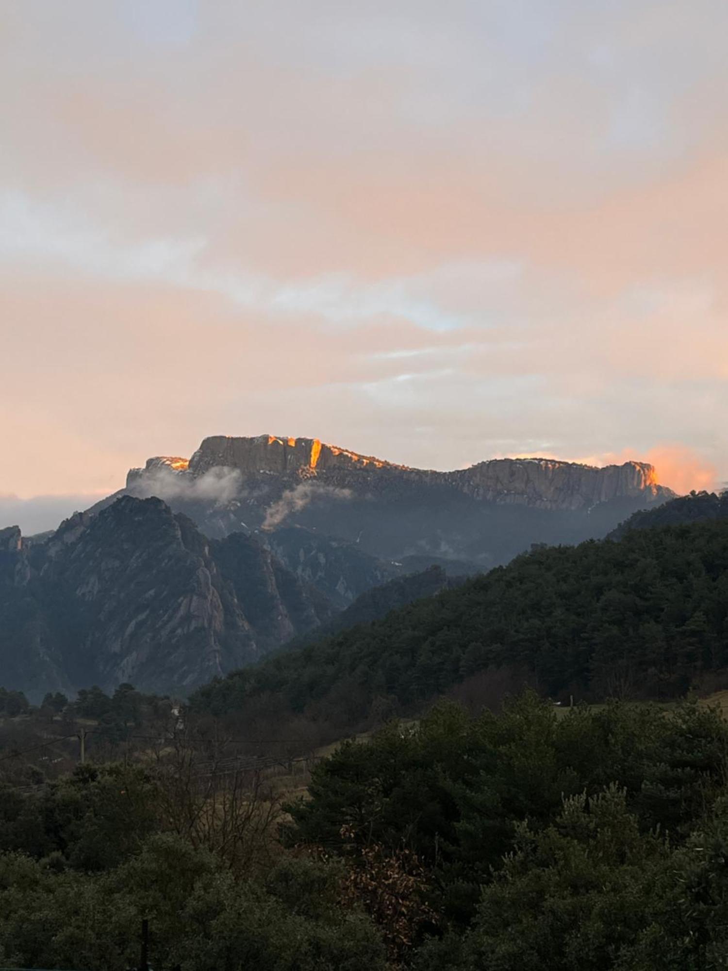 Alberg Rural Torre Del Baro San Lorenzo de Morunys Ngoại thất bức ảnh